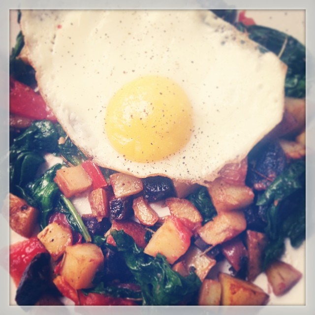 Bfast of Champions – Egg Sunny, 3 potato medley & spinach