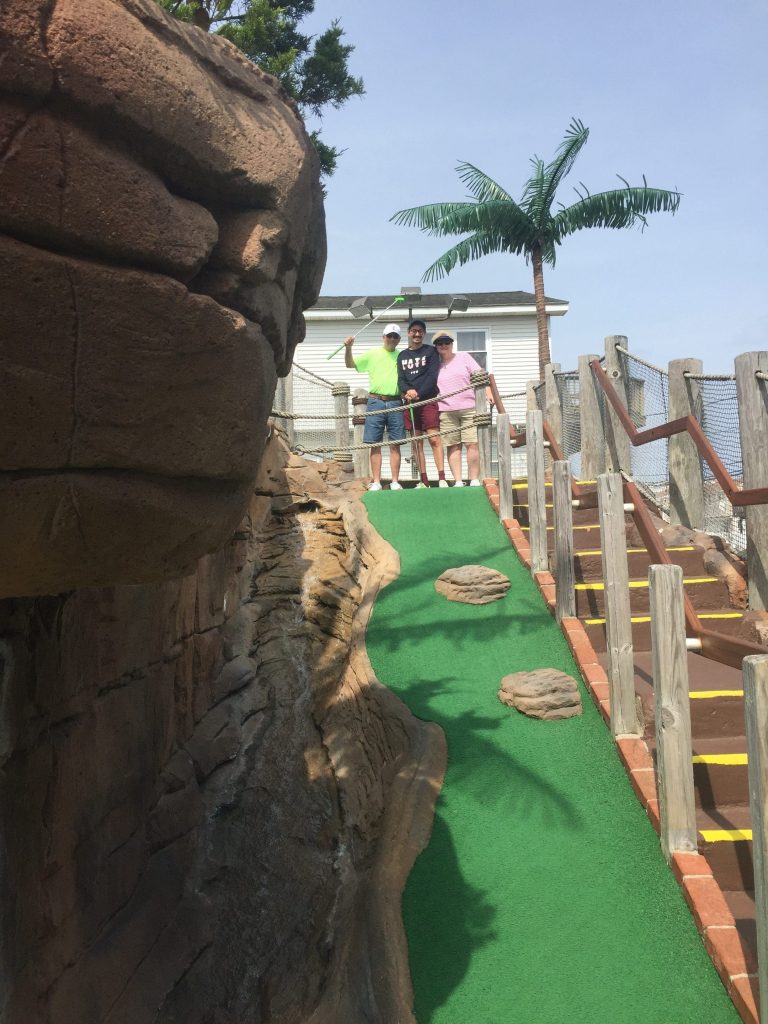 family at pirates island mini golf avalon new jersey